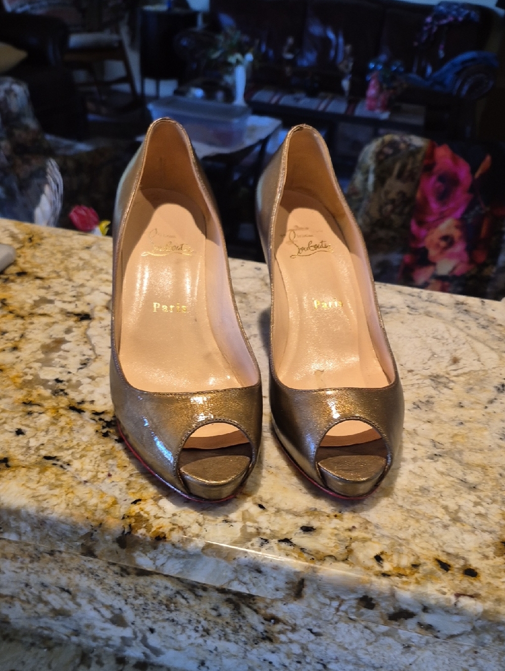 Christian Louboutin Mater Claude Bronzo 85 Calf  Peep-Toe  Heels Sz 38. - Picture 5 of 16